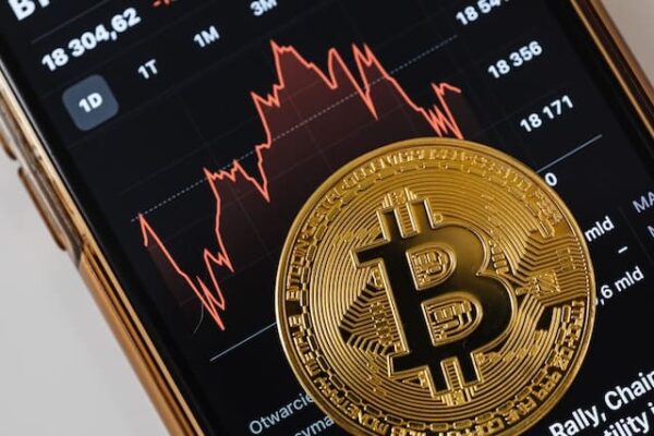 Les 2 risques qui pourraient faire chuter le prix du Bitcoin